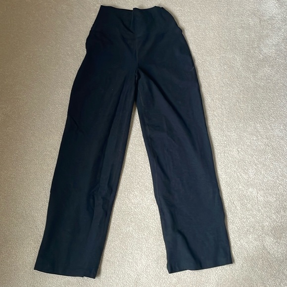 Beyond Yoga Wide Leg Pants - Picture 1 of 3